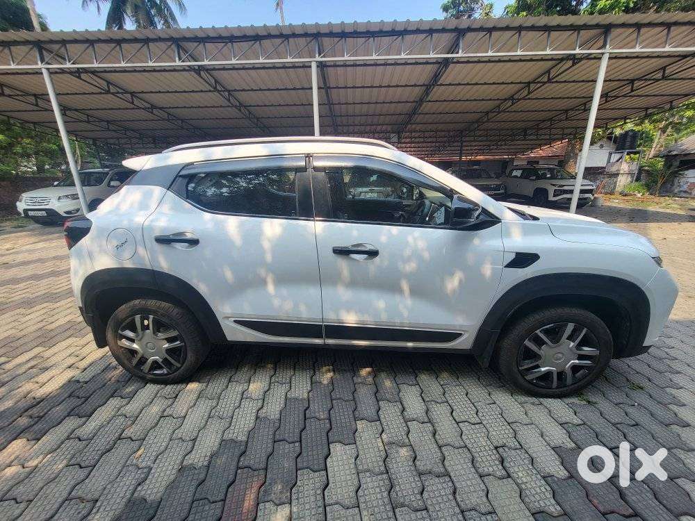 Renault Kiger Rxe, 2022, Petrol