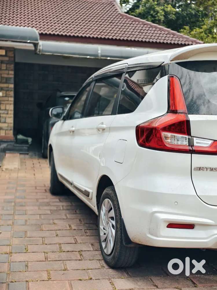 Maruti Suzuki Ertiga 2021 Petrol Hybrid Well Maintained