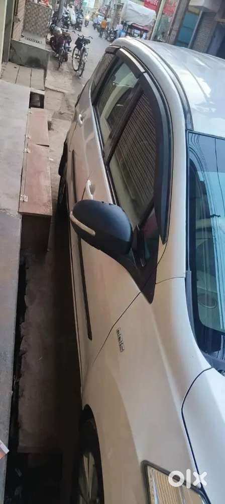 Maruti Suzuki Ertiga 2015 Diesel 130000 Km Driven