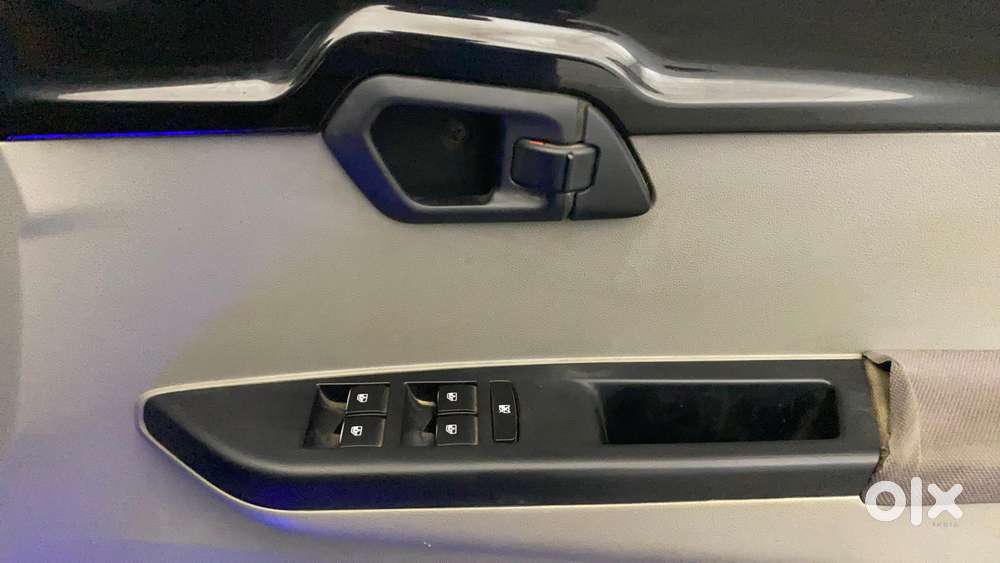 Mahindra Kuv 100 Mfalcon G80 K8, 2016, Petrol