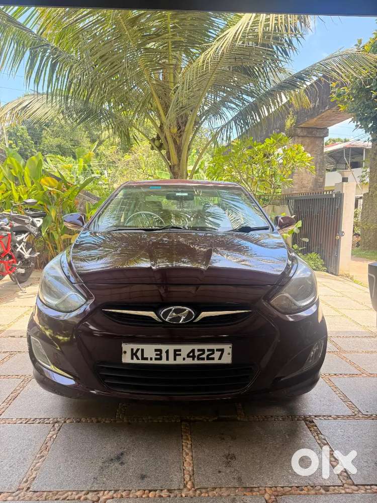 Hyundai Verna 1.6 Ex 2013 Petrol Manual