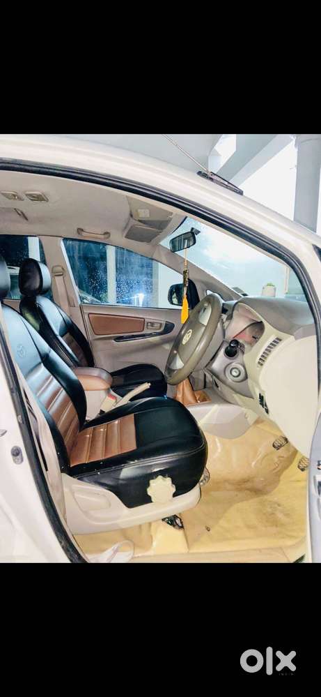 Innova Re Registered Neat And Clean Last 8 Years 1 Person Use.