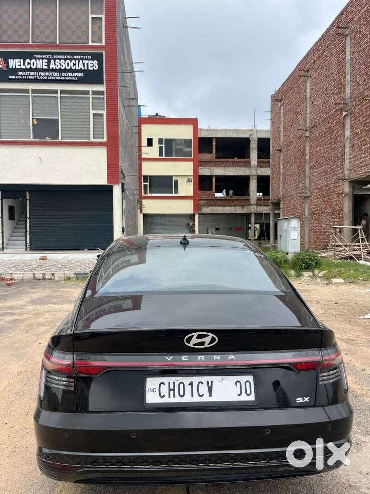 Hyundai Verna Petrol 2024