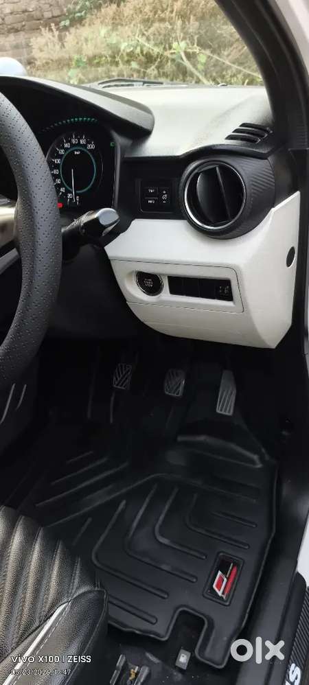 New Condition Top Model Alpha