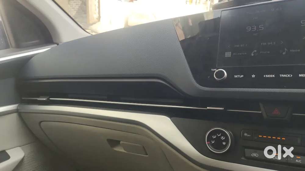 Kia Carens Gravity 2025