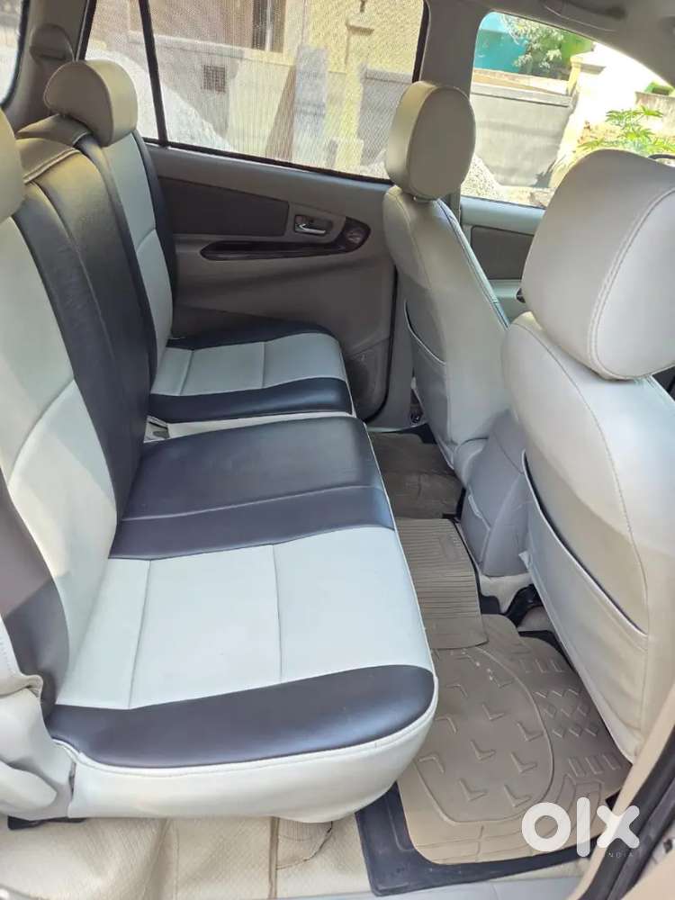 Toyota Innova 2014 Diesel Well Maintained