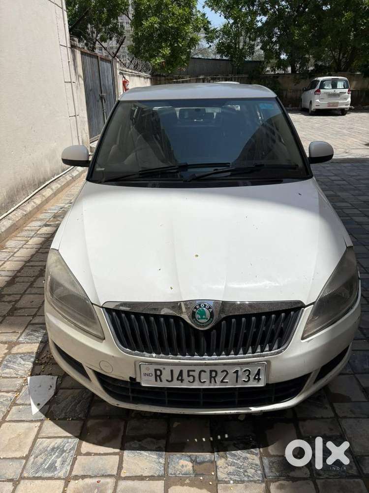 Skoda Fabia 2011 Petrol 100000 Km Driven