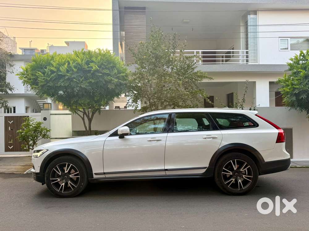 Volvo V 90 Cross Country D5, 2018, Diesel