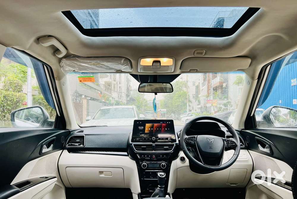 Mahindra Xuv 3xo Ax5 Ds Mt, 2025, Diesel
