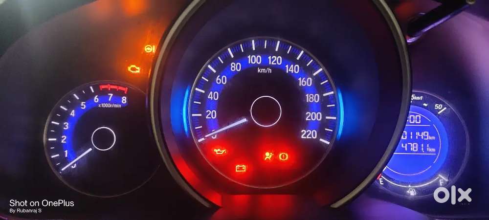Honda Jazz Sv I-vtec 2016 Petrol | Well Maintained | 1 Lakh Km