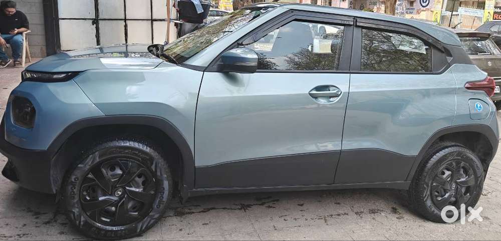 Tata Punch 2023 Petrol Adv Rhythm Amt