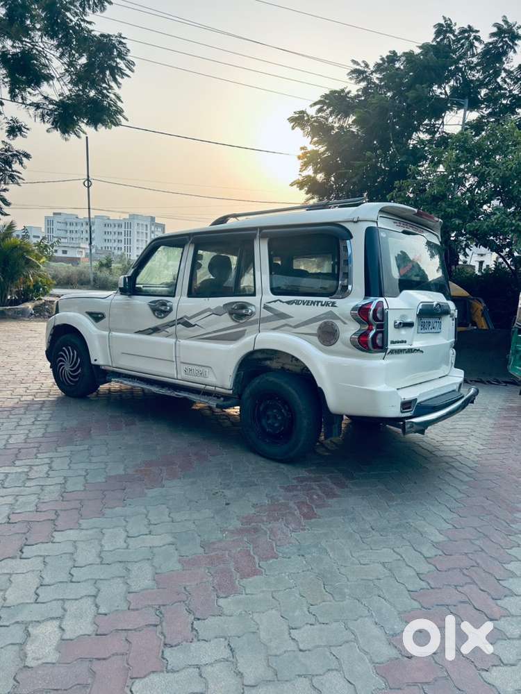 Mahindra Vision S Diesel 2018