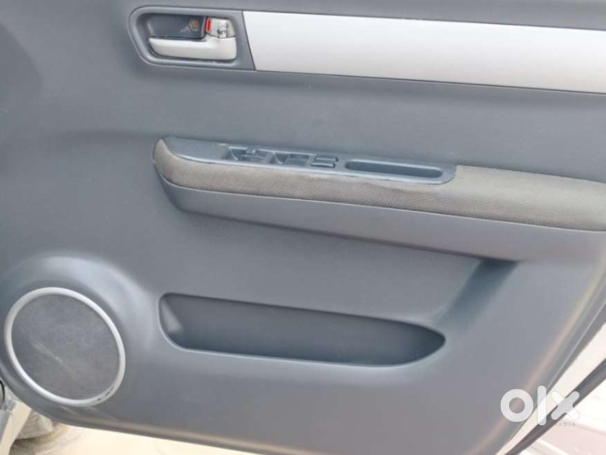 Maruti Suzuki Swift Vxi + Manual, 2006, Petrol