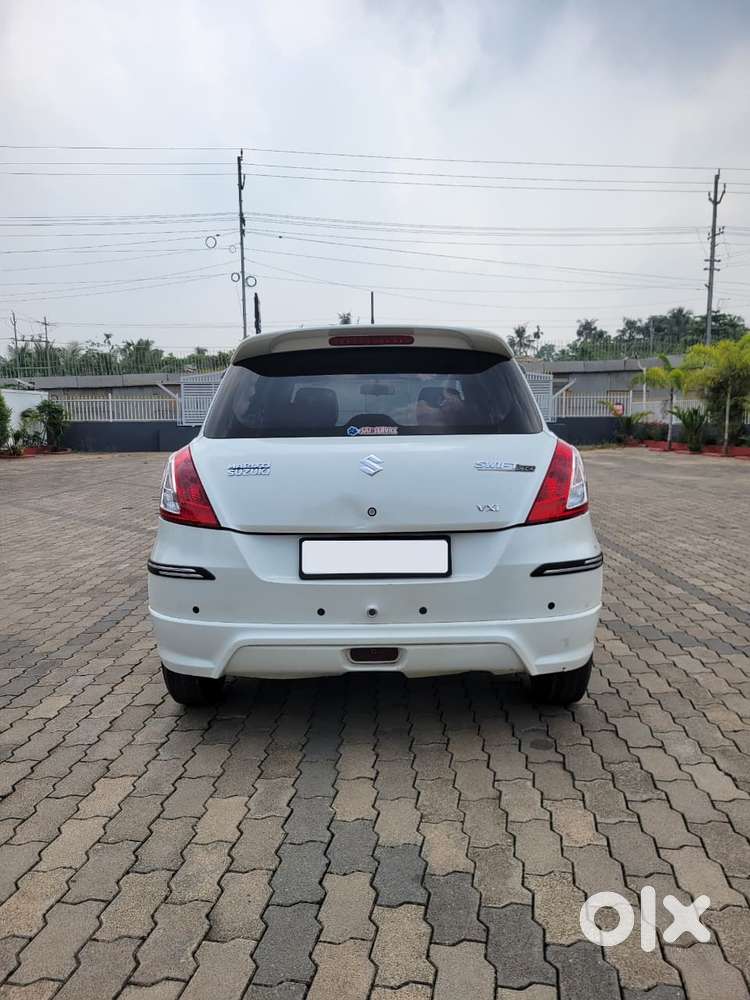 Maruti Suzuki Swift Vxi + Manual, 2016, Petrol