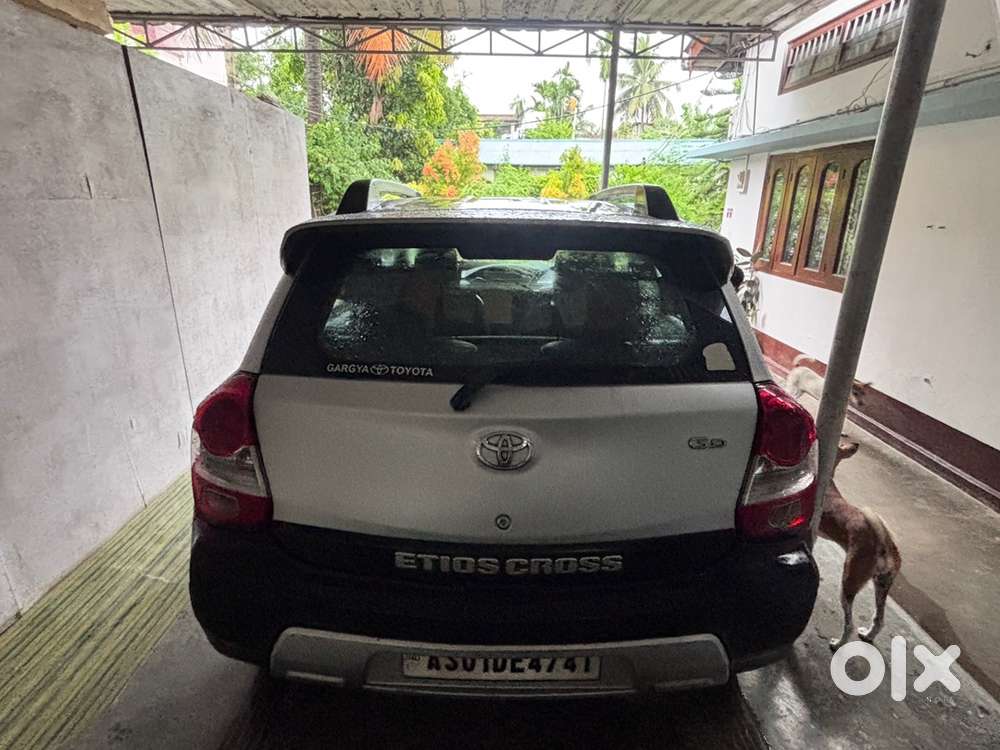 Toyota Etios Cross 2015