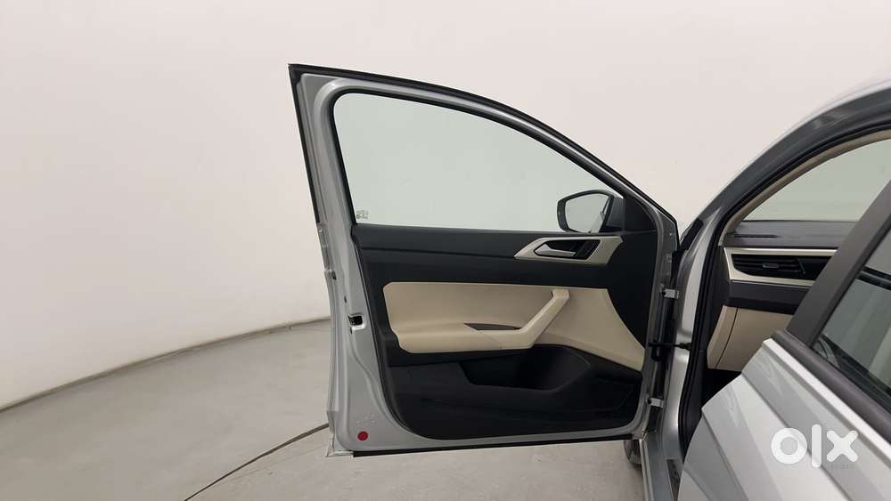 Volkswagen Virtus Highline Plus 1.0 Tsi At, 2023, Petrol