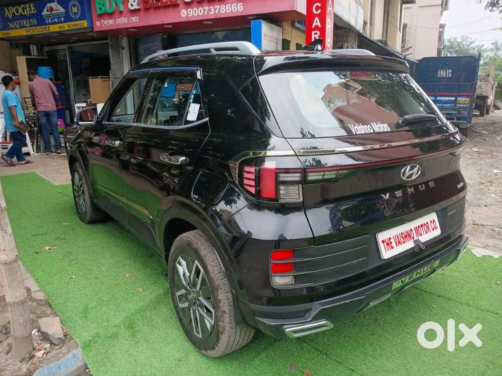 Hyundai Venue 1.0 S (o) Turbo Dct, 2024, Petrol