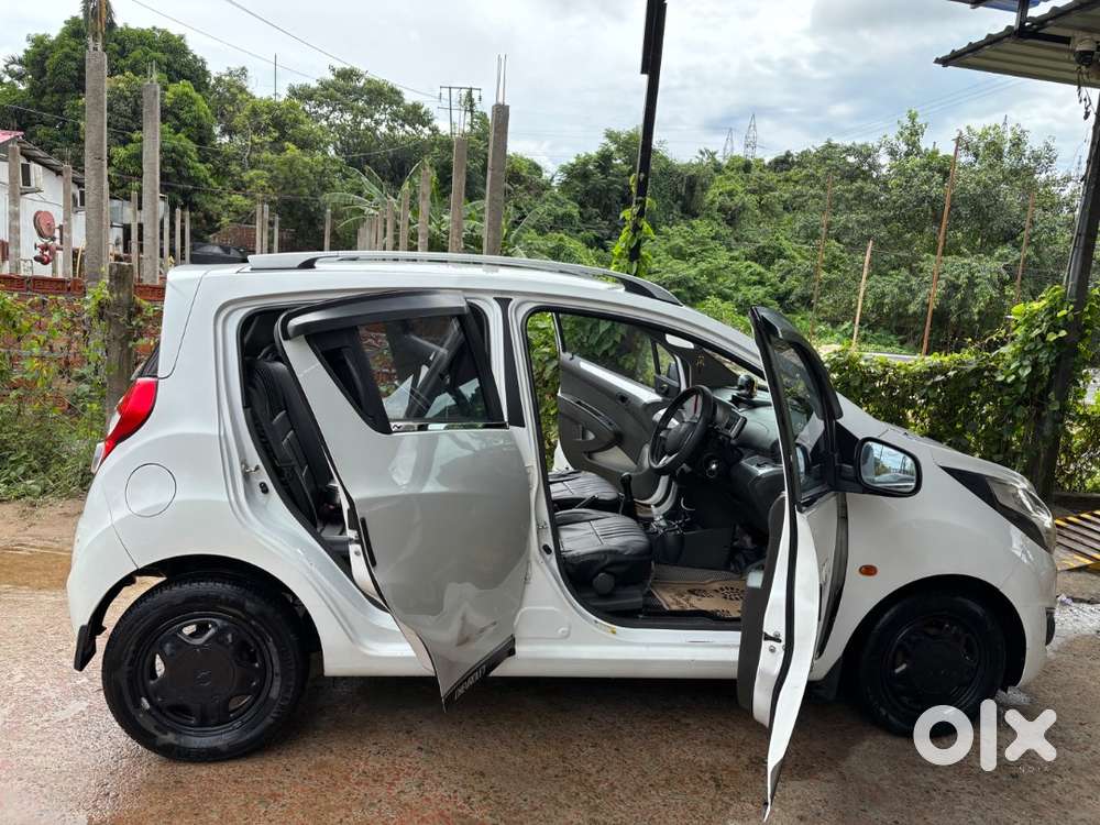 Chevrolet Beat Petrol 2016