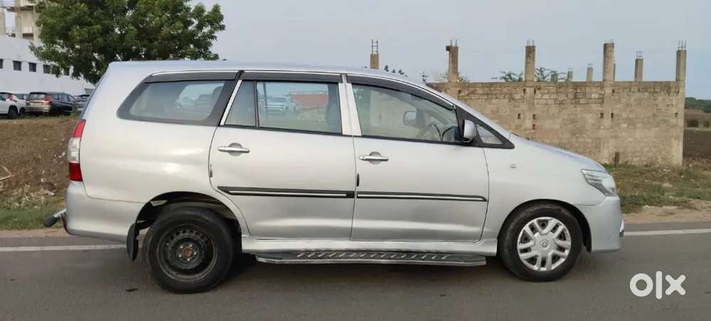Toyota Innova Petrol Manual 2014