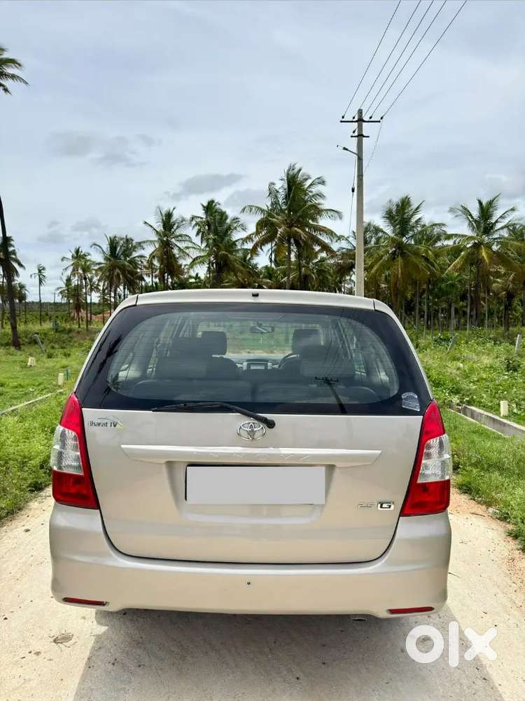 Toyota Innova 1st Owner 2012