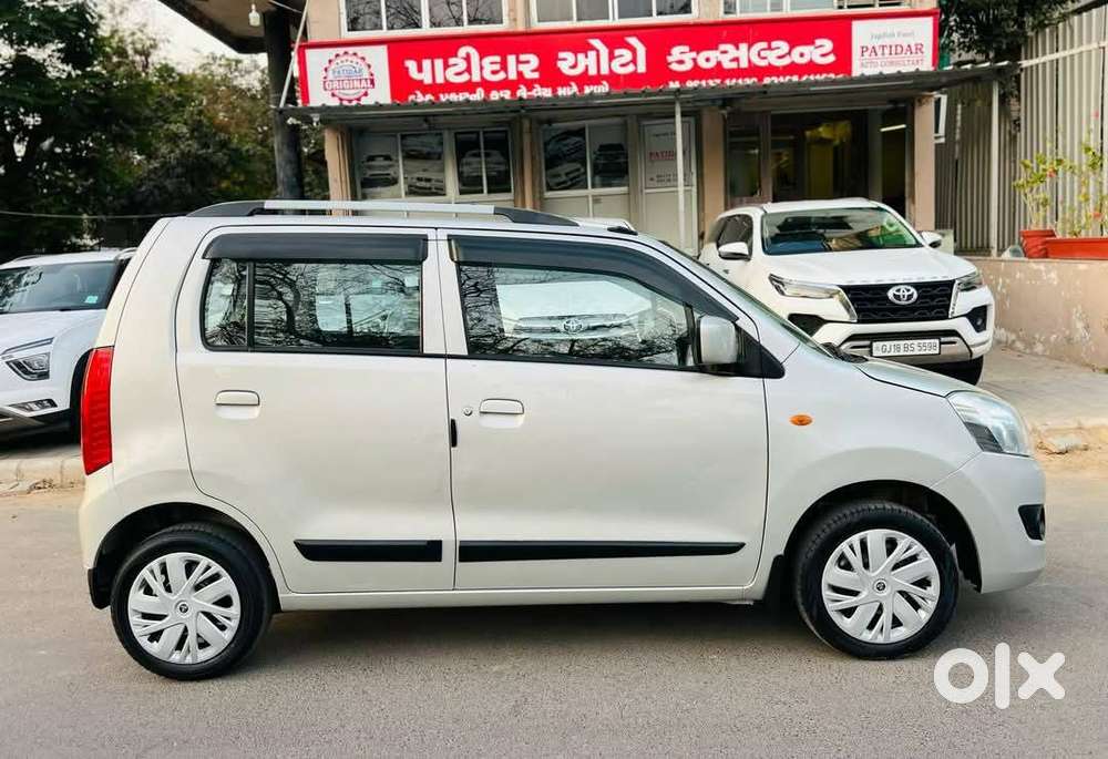 Maruti Suzuki Wagon R Vxi 1.2, 2018, Petrol