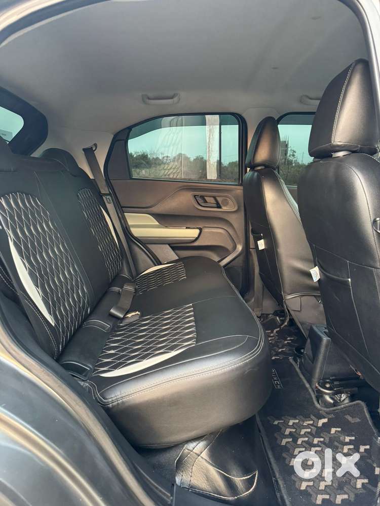 Tata Punch Camo Adventure Mt, 2023, Petrol
