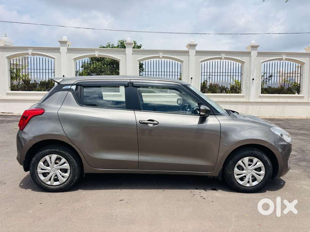 Maruti Suzuki Swift Vxi + Manual, 2018, Petrol