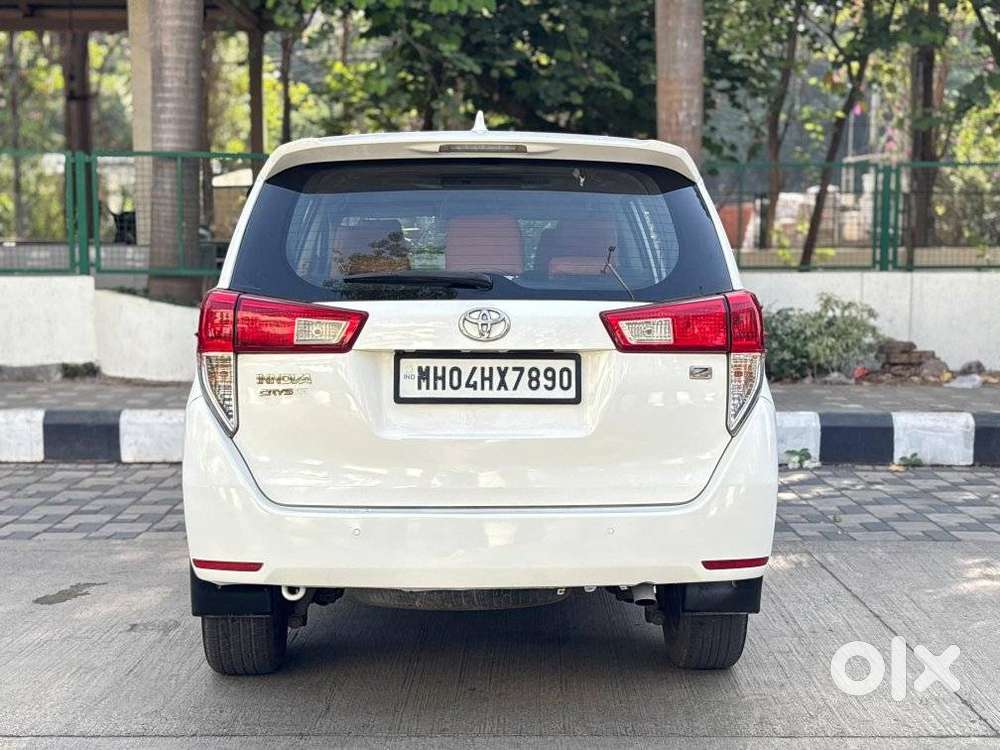 Toyota Innova Crysta 2.8z Automatic, 2017, Diesel