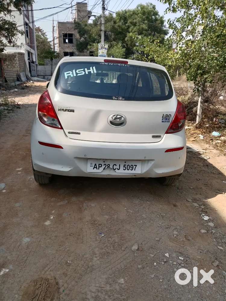 Hyundai I20 2013 Diesel 121000 Km Driven