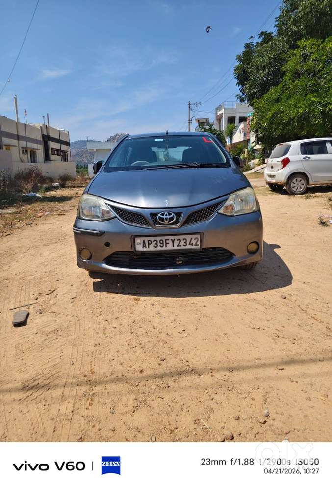 Toyota Etios Liva 2016 Petrol 100771 Km Driven