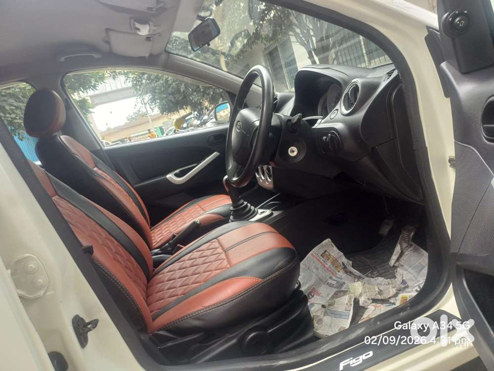 Ford Figo Petrol Titanium, 2012, Petrol