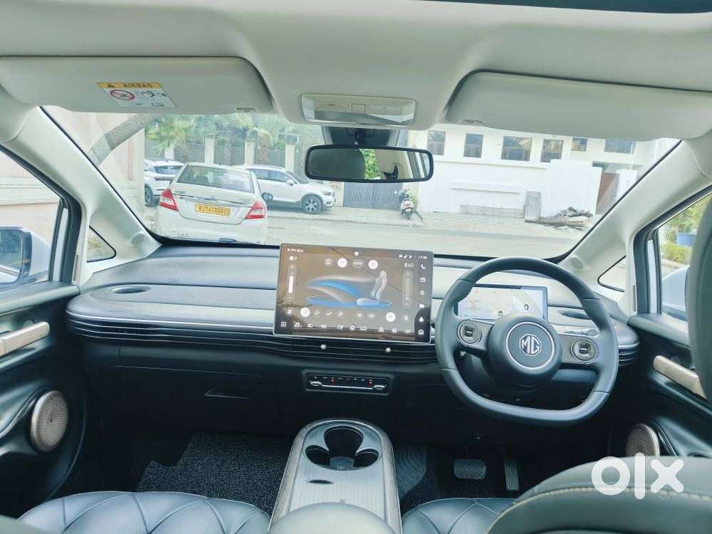 Mg Windsor Ev Essence, 2024, Electric