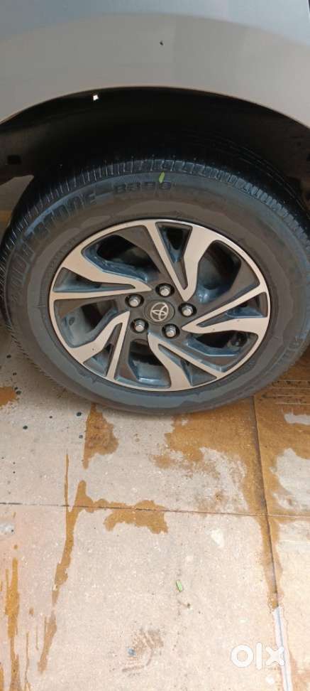 Toyota Innova Crysta [2020-ongoing] 2.4 Vx 8 Str, 2021, Diesel