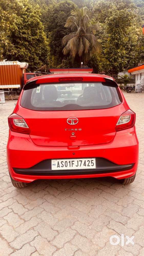 Tata Tiago 1.2 Revotron Xt (o), 2023, Petrol