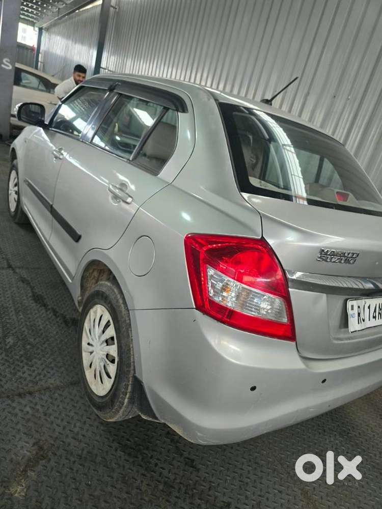 Maruti Suzuki Dzire 1.2 Vxi, 2016