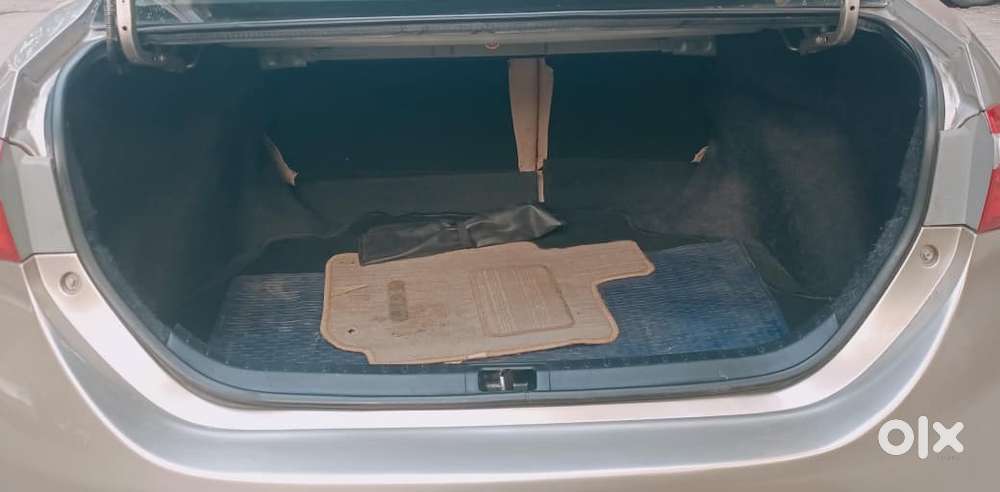 Toyota Corolla Altis 1.8 J, 2016, Petrol