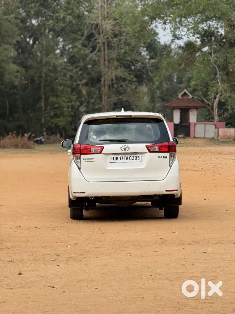 Toyota Innova Crysta 2017