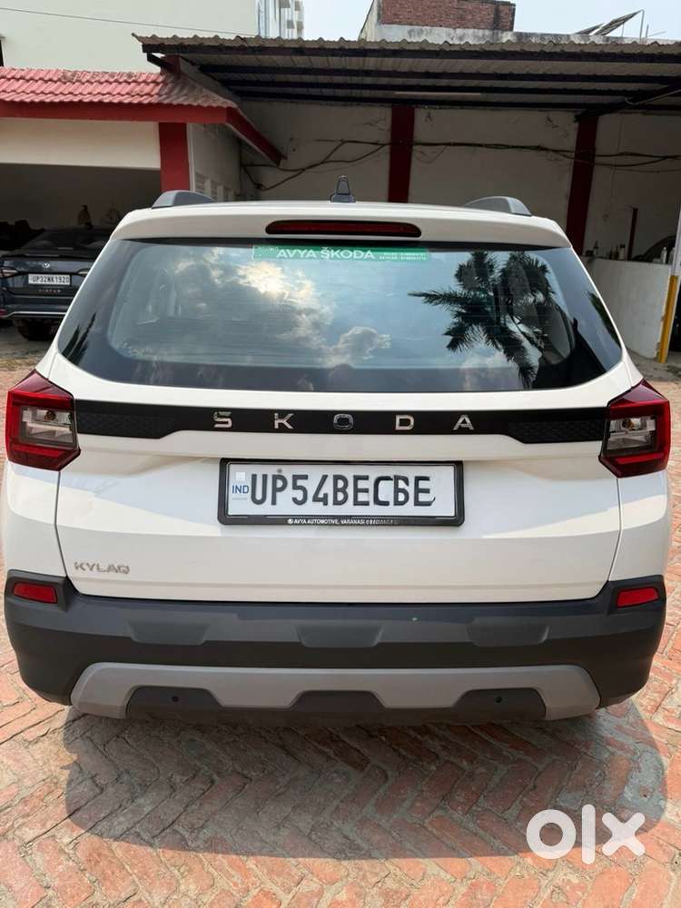 Skoda Kylaq Signature At 2026