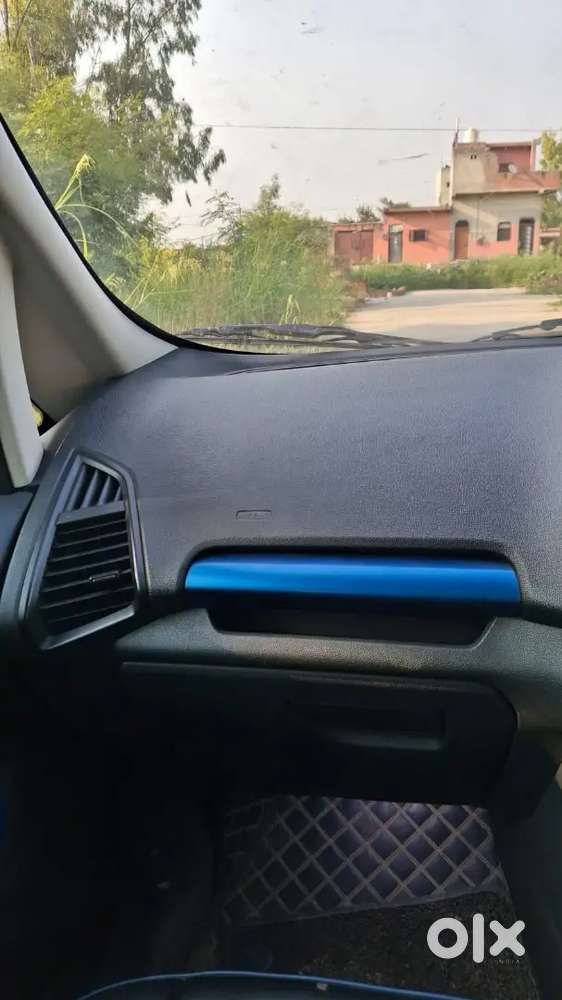 Ford Ecosport Signature 2018 (sunroof) Cng