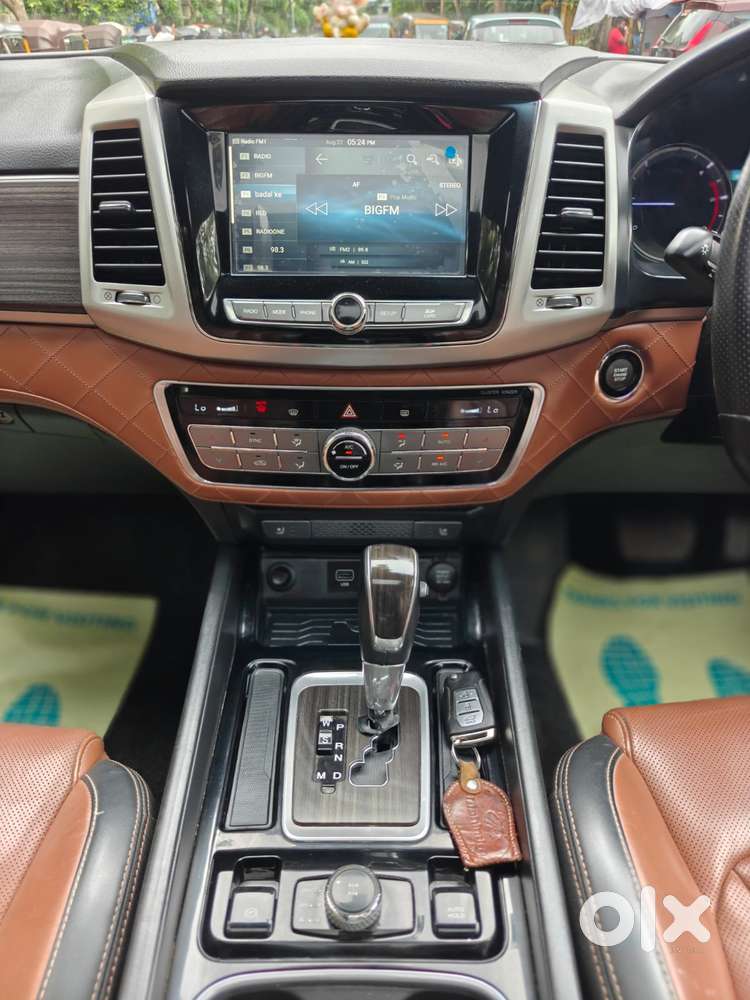 Mahindra Alturas G4 4wd At, 2021, Diesel