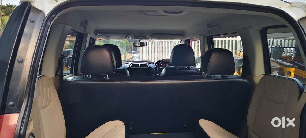 Mahindra Tuv 300 T10 Opt, 2018, Diesel