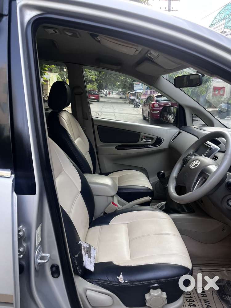 Toyota Innova 2.5 Z Diesel 7 Seater, 2014, Diesel