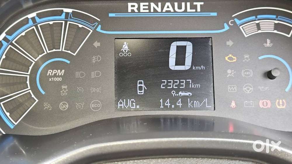 Renault Triber Rxt, 2024, Petrol
