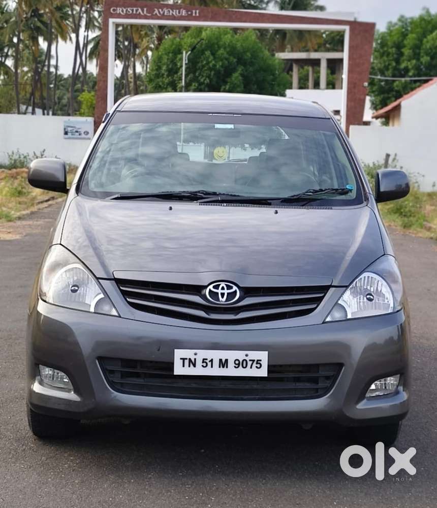 Toyota Innova 2.5 Gx 8 Str Bs-iii, 2011, Diesel