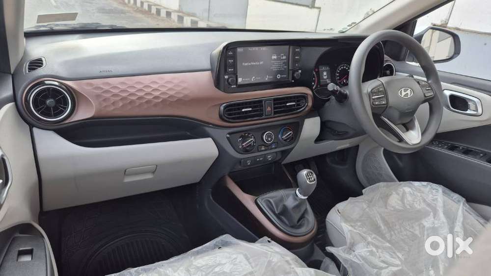 Hyundai Aura Sx 1.2 Cng, 2025, Cng & Hybrids