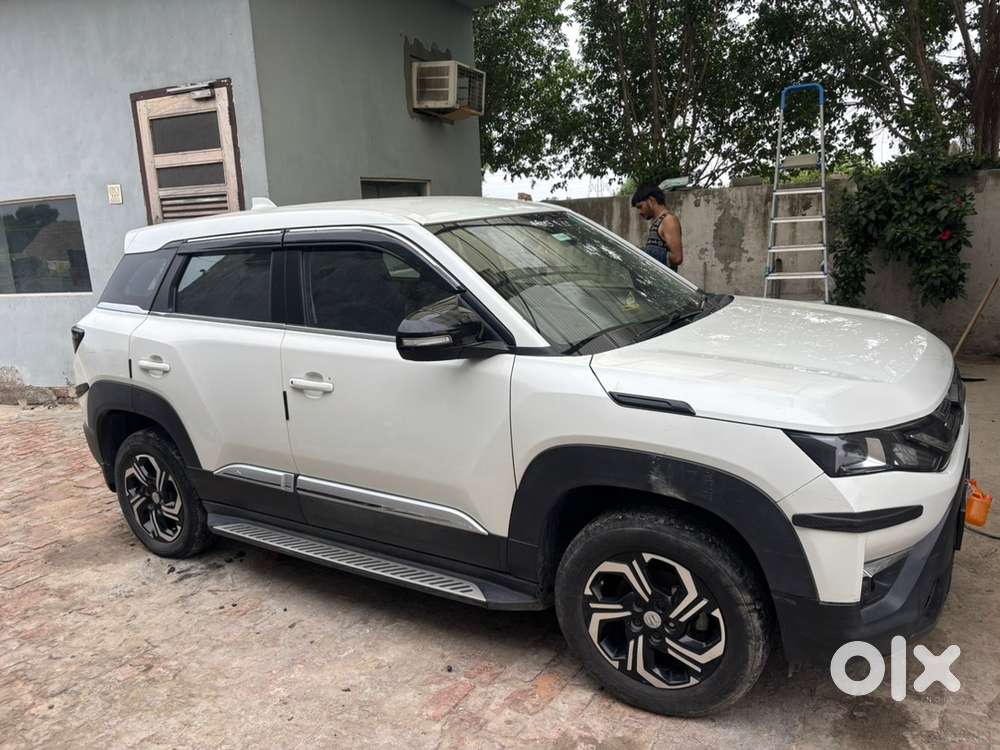 Maruti Suzuki Brezza Vxi 2023