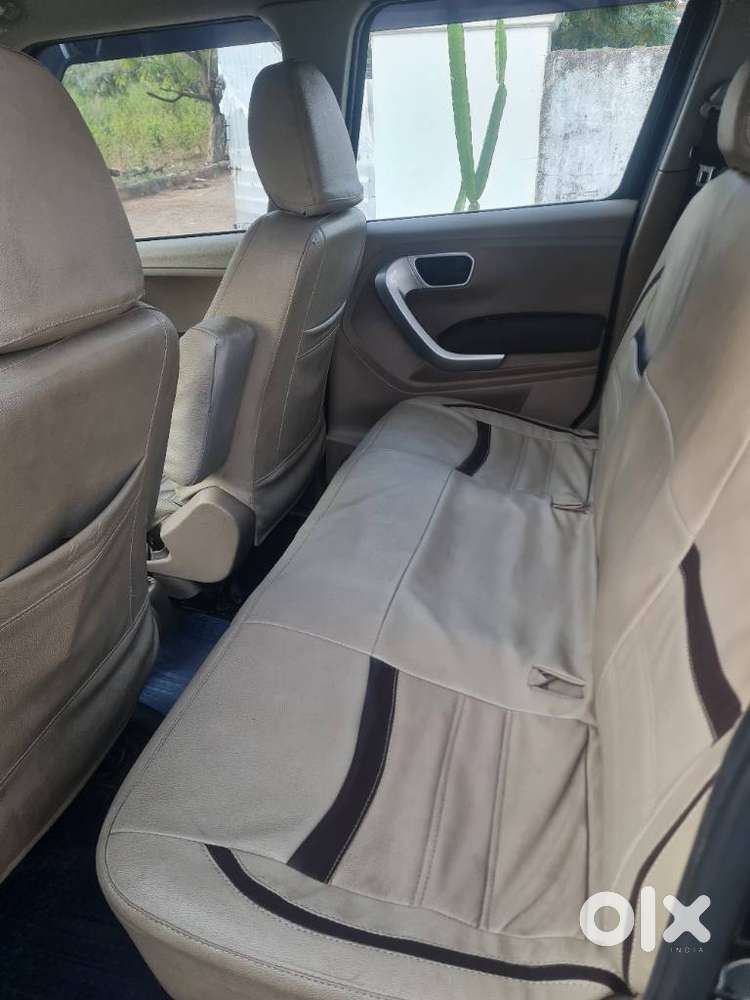 Mahindra Tuv 300 Mhawk100 T8, 2016, Diesel