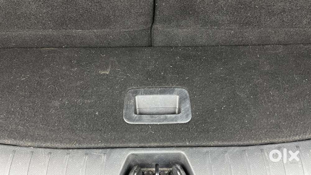 Mahindra Xuv700 2.0 Ax 7 Petrol At Luxury Pack Str, 2023, Petrol