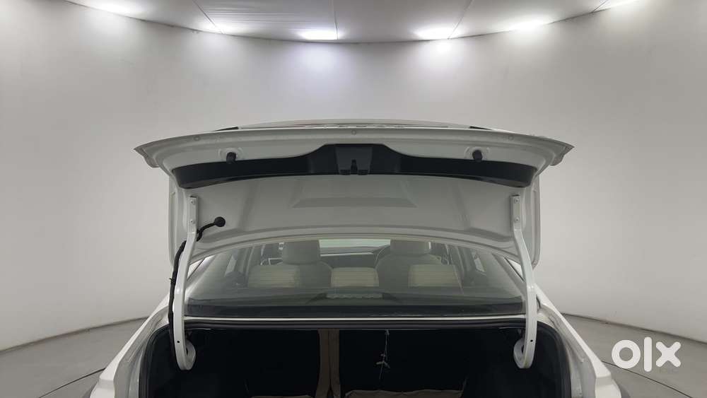 Volkswagen Virtus Highline Plus 1.0 Tsi At, 2022, Petrol