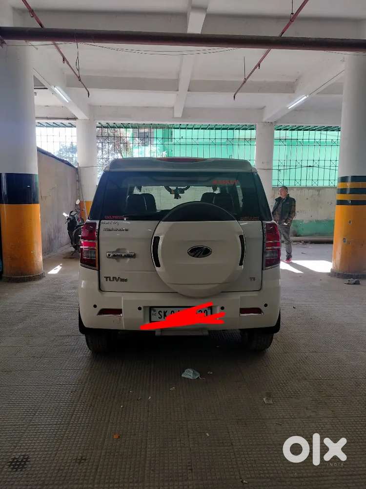 Mahindra Tuv 300 2016 Diesel 70879 Km Driven